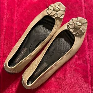 ADRIENNE VITTADINI Leather Flats, Size 10